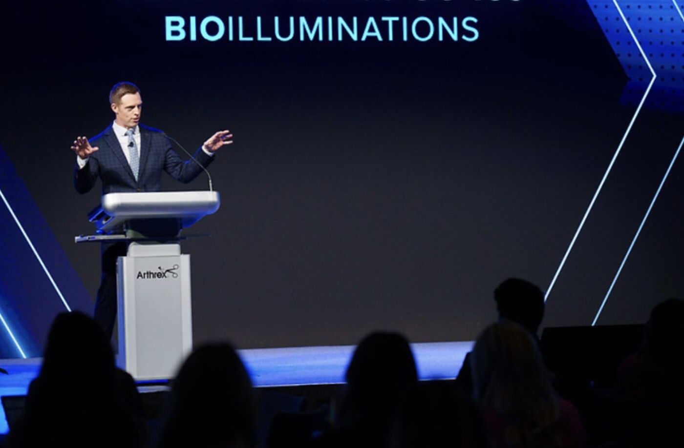 Dr. Mitchell presenting at an Arthrex BioIlluminations educational event